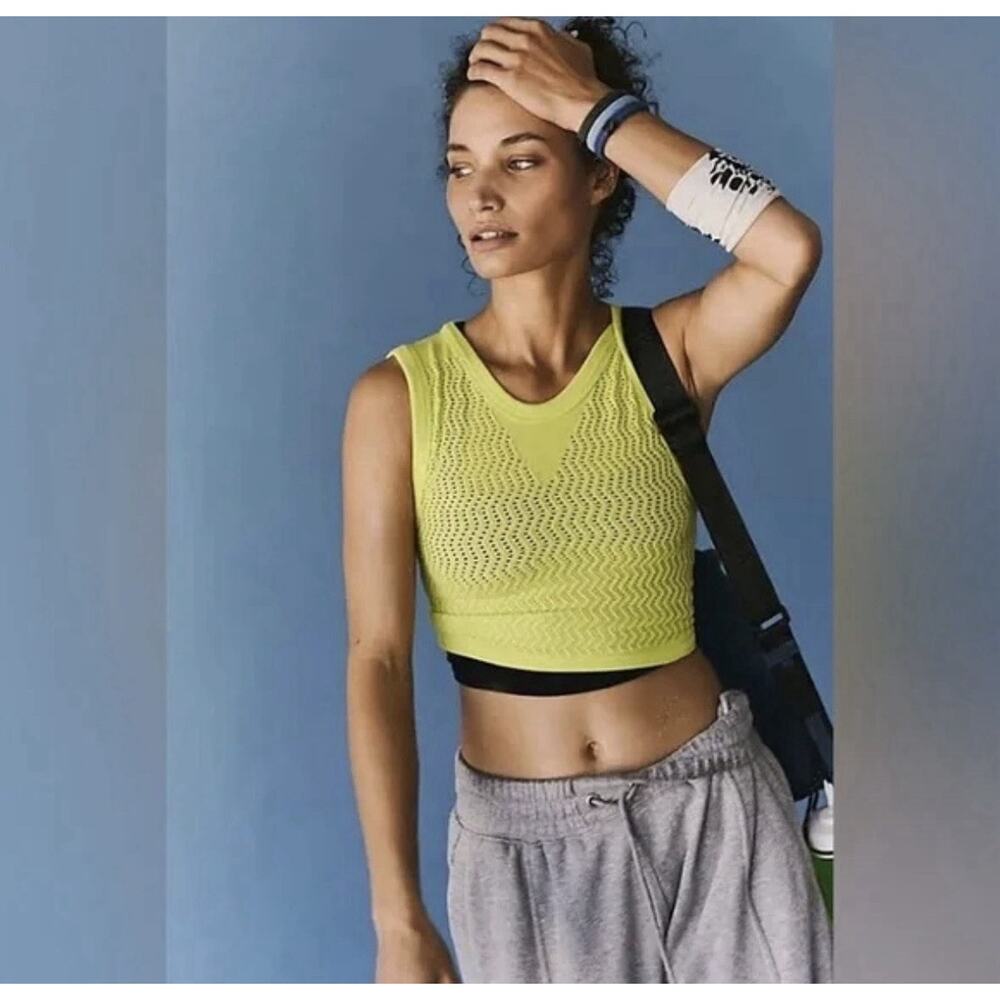 FP Free People Movement Free Throw Textured Muscle Tank Sz M Athleisure Active